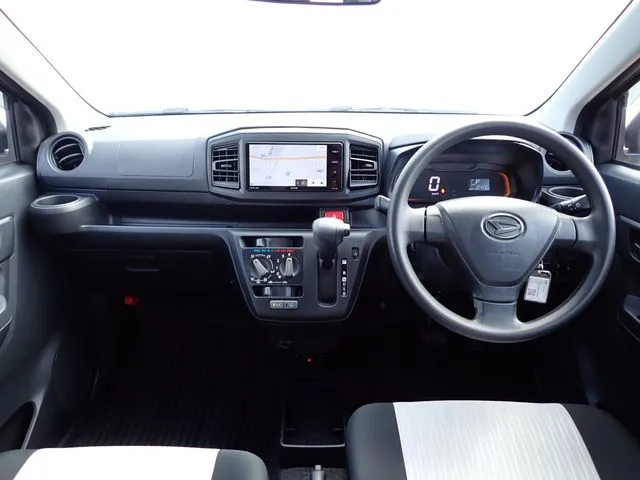 ダイハツ　ミラ　イース