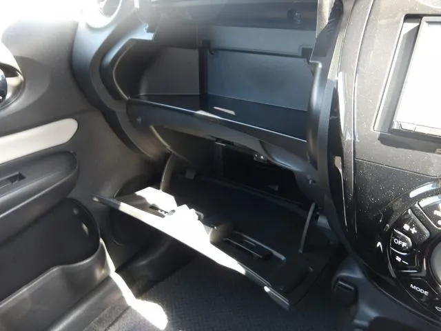 ノート（ニッサン）の車両写真