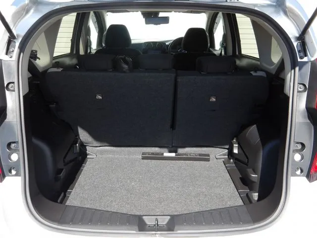 ノート（ニッサン）の車両写真