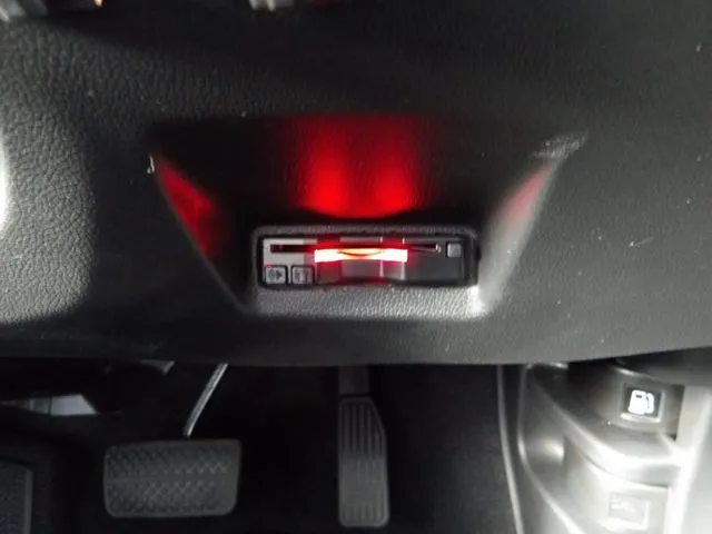 シャトル　ハイブリッド（ホンダ）の車両写真