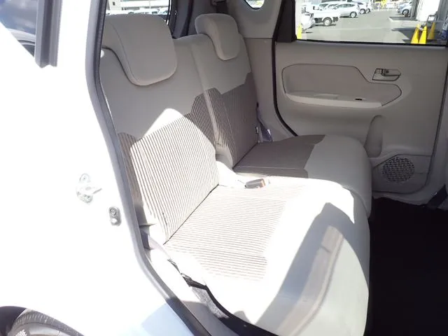 ムーヴ（ダイハツ）の車両写真