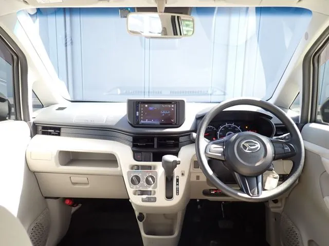 ムーヴ（ダイハツ）の車両写真