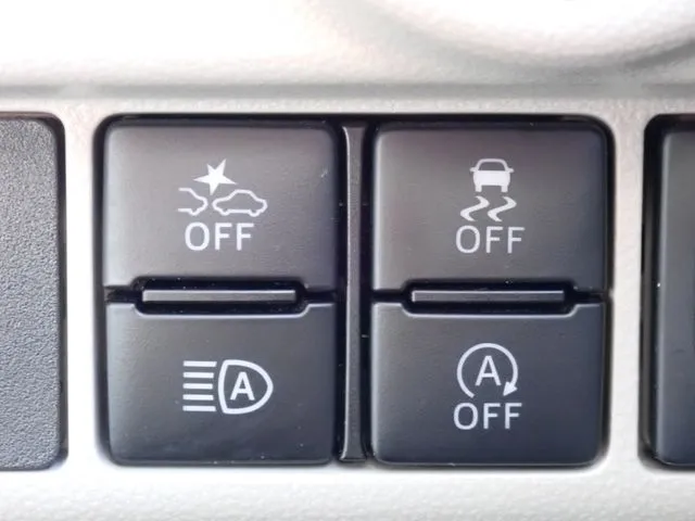 ムーヴ（ダイハツ）の車両写真