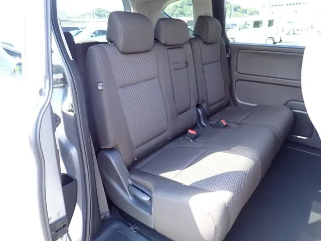 フリード　ハイブリッド（ホンダ）の車両写真