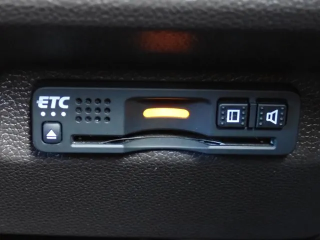 フリード　ハイブリッド（ホンダ）の車両写真