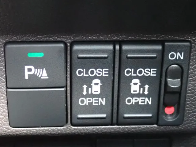 フリード　ハイブリッド（ホンダ）の車両写真