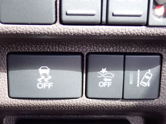 フリード　ハイブリッド（ホンダ）の車両写真