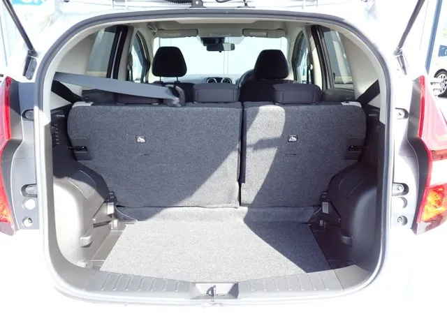 ノート（ニッサン）の車両写真