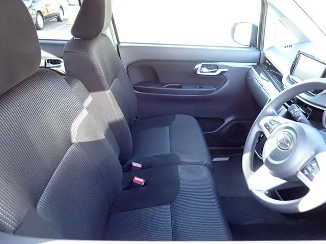 ムーヴ カスタム(ダイハツ)の車両写真