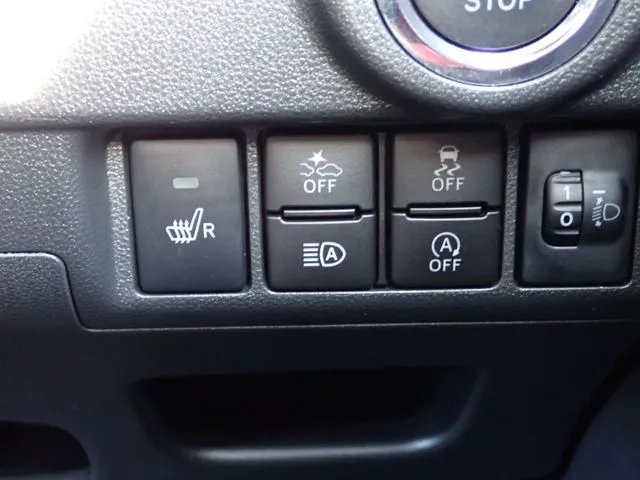 ムーヴ カスタム(ダイハツ)の車両写真