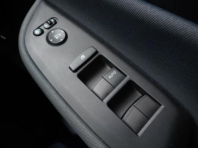 ホンダ　フィット　ｅ：ＨＥＶ