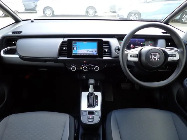 ホンダ　フィット　ｅ：ＨＥＶ