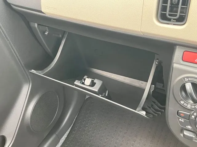 アルト　４ＷＤ（スズキ）の車両写真