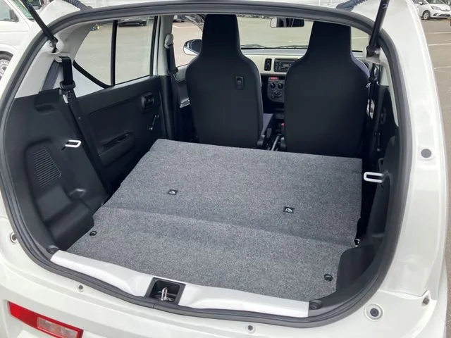 アルト　４ＷＤ（スズキ）の車両写真