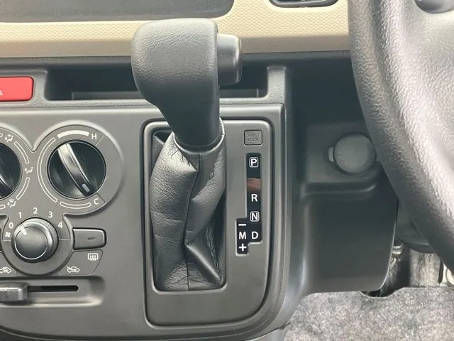 アルト　４ＷＤ（スズキ）の車両写真