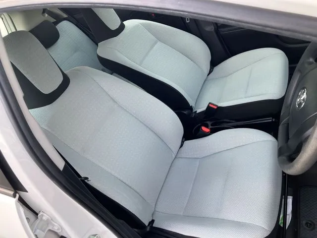 トヨタ　アクア