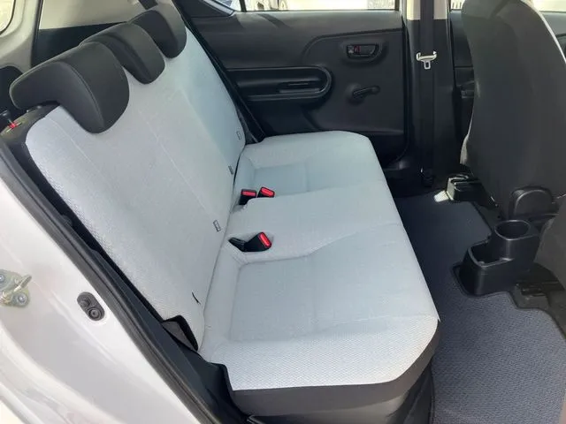 トヨタ　アクア