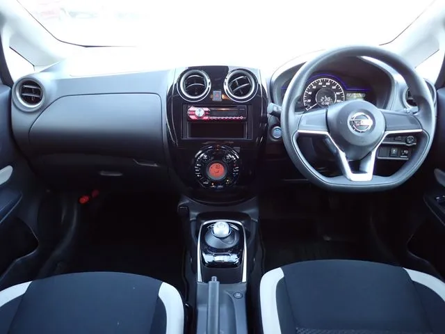 ニッサン　ノート