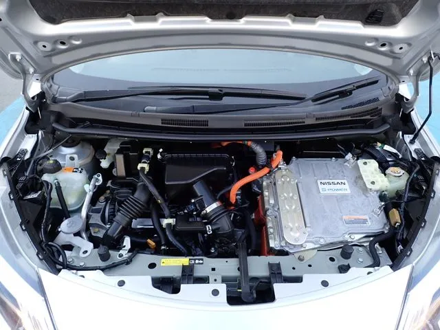 ニッサン　ノート