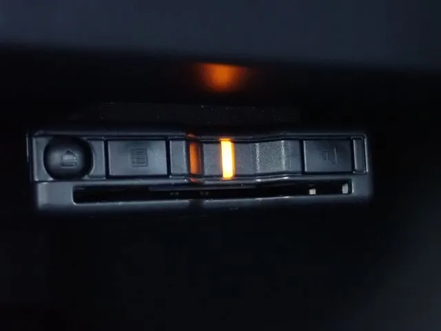 ニッサン　ノート