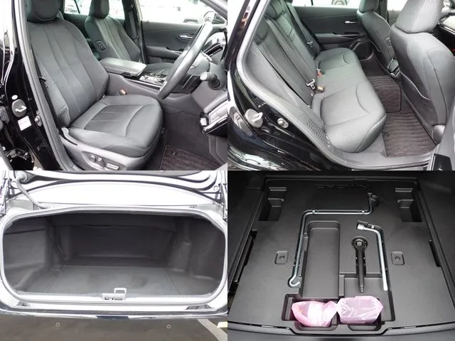 トヨタ　クラウン　セダン　ハイブリッド