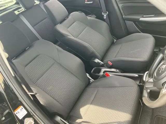 スズキ スイフト 4WD