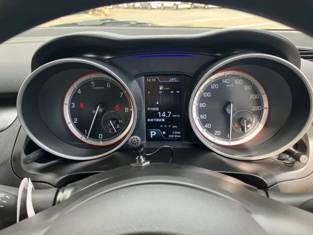 スズキ スイフト 4WD