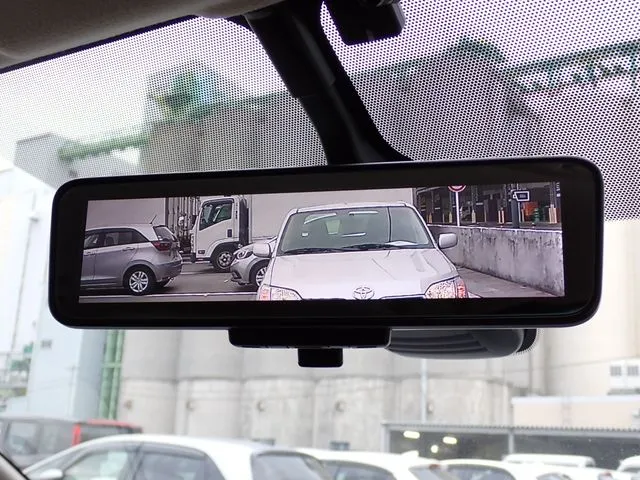 ニッサン セレナ Sハイブリッド