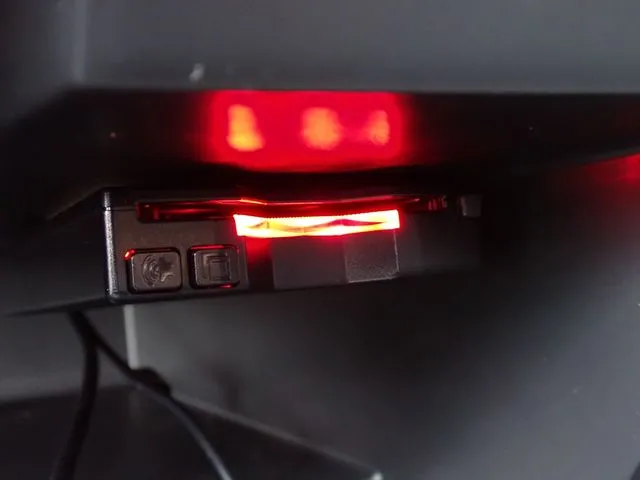 ニッサン セレナ Sハイブリッド