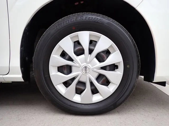 ニッサン セレナ Sハイブリッド