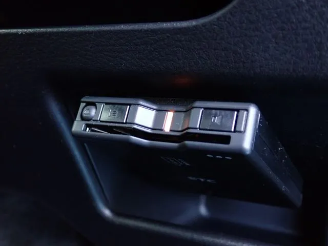 トヨタ　プロボックスバン　ハイブリッド