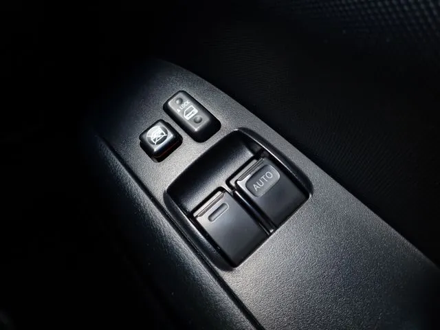 トヨタ　プロボックスバン　ハイブリッド