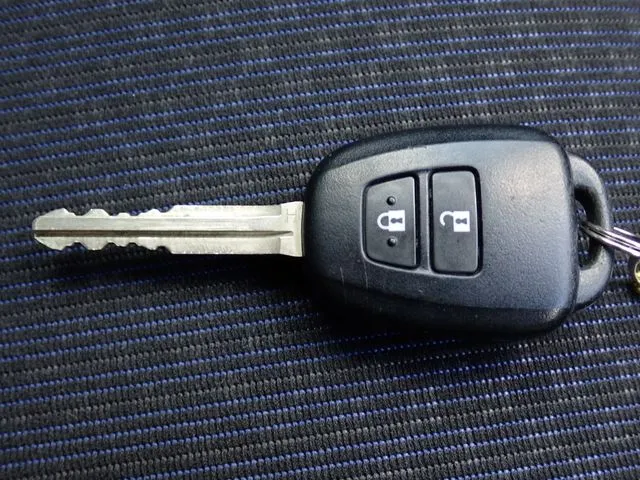 トヨタ　プロボックスバン　ハイブリッド