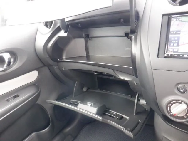 ノート（ニッサン）の車両写真