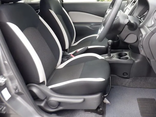 ノート（ニッサン）の車両写真