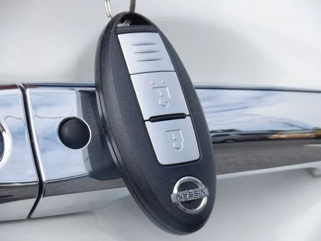 ニッサン　ノート