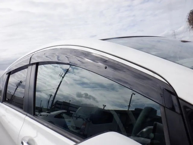 ニッサン　ノート