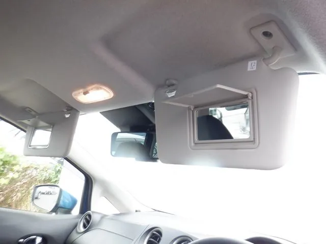 ノート（ニッサン）の車両写真