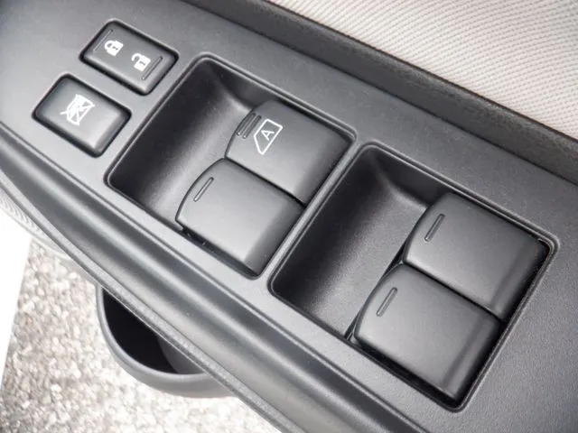 ニッサン　ノート