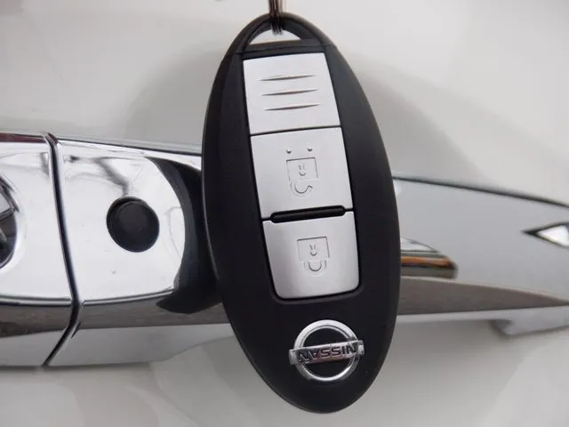 ニッサン　ノート