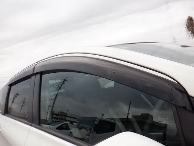 ニッサン　ノート