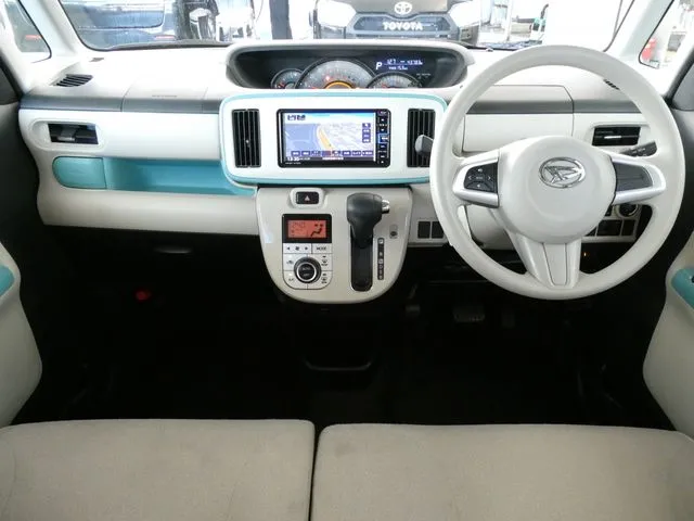 ムーヴ　キャンバス（ダイハツ）の車両写真