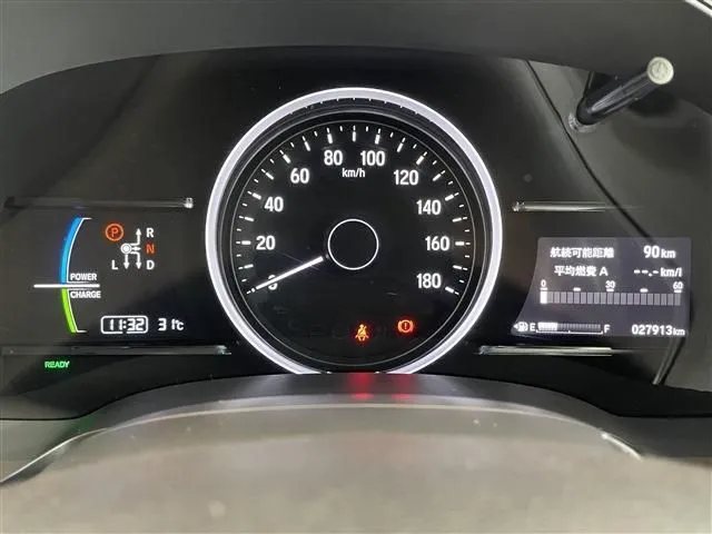 シャトル　ハイブリッド（ホンダ）の車両写真