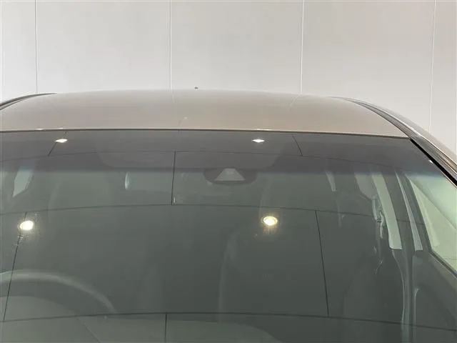 シャトル　ハイブリッド（ホンダ）の車両写真