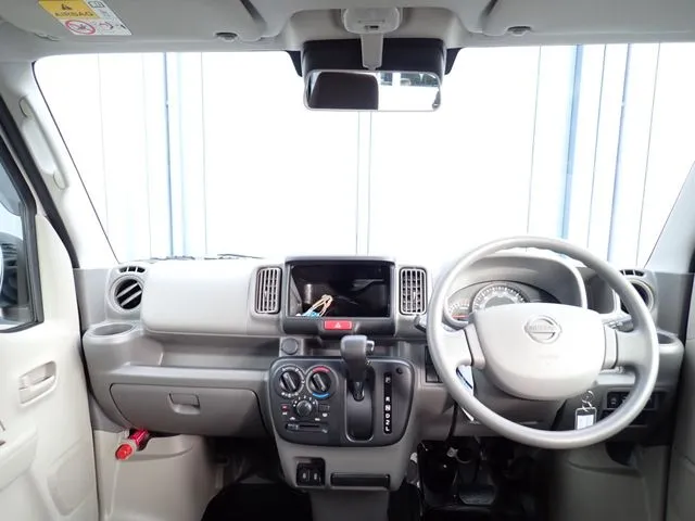 ＮＶ１００クリッパー（ニッサン）の車両写真