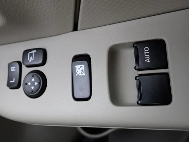 ＮＶ１００クリッパー（ニッサン）の車両写真