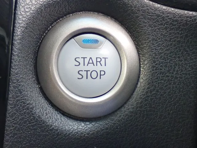 ニッサン　ノート