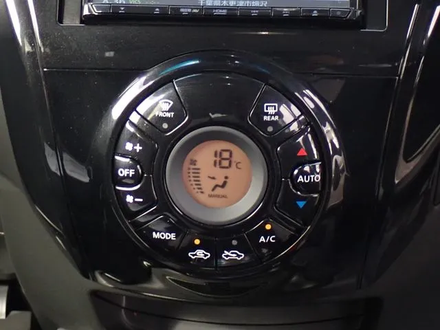 ニッサン　ノート