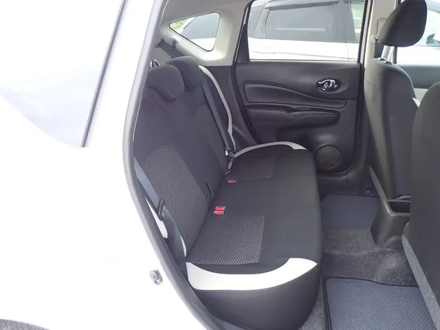 ニッサン　ノート