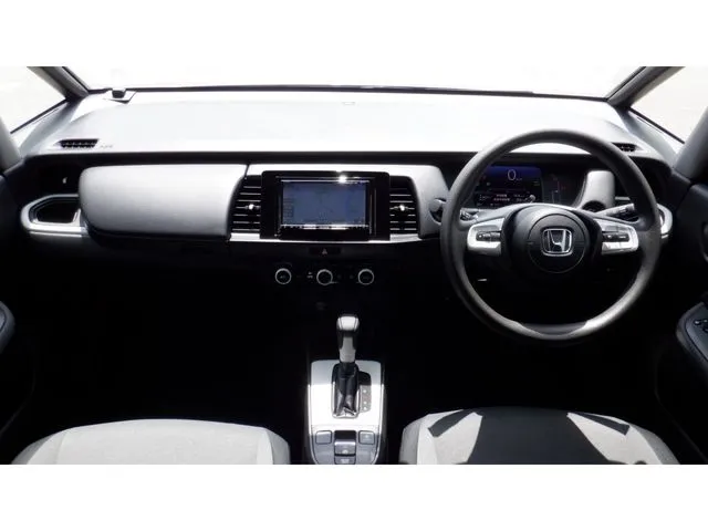 ホンダ　フィット　ｅ：ＨＥＶ